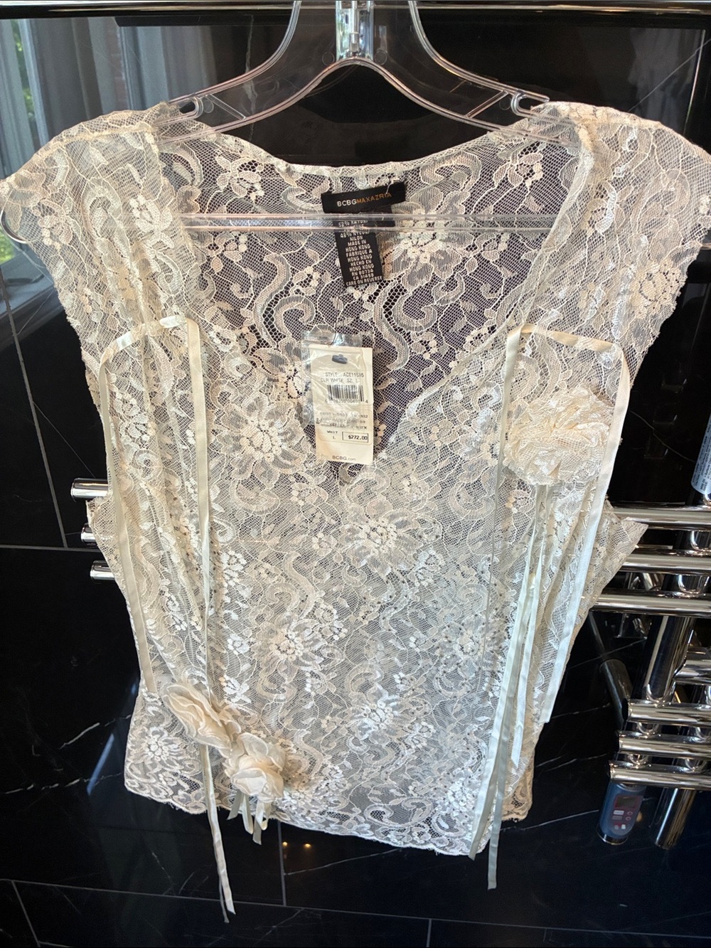 BCBGMaxAzria Ivory Lace Cap-Sleeve Blouse with Floral Appliqué